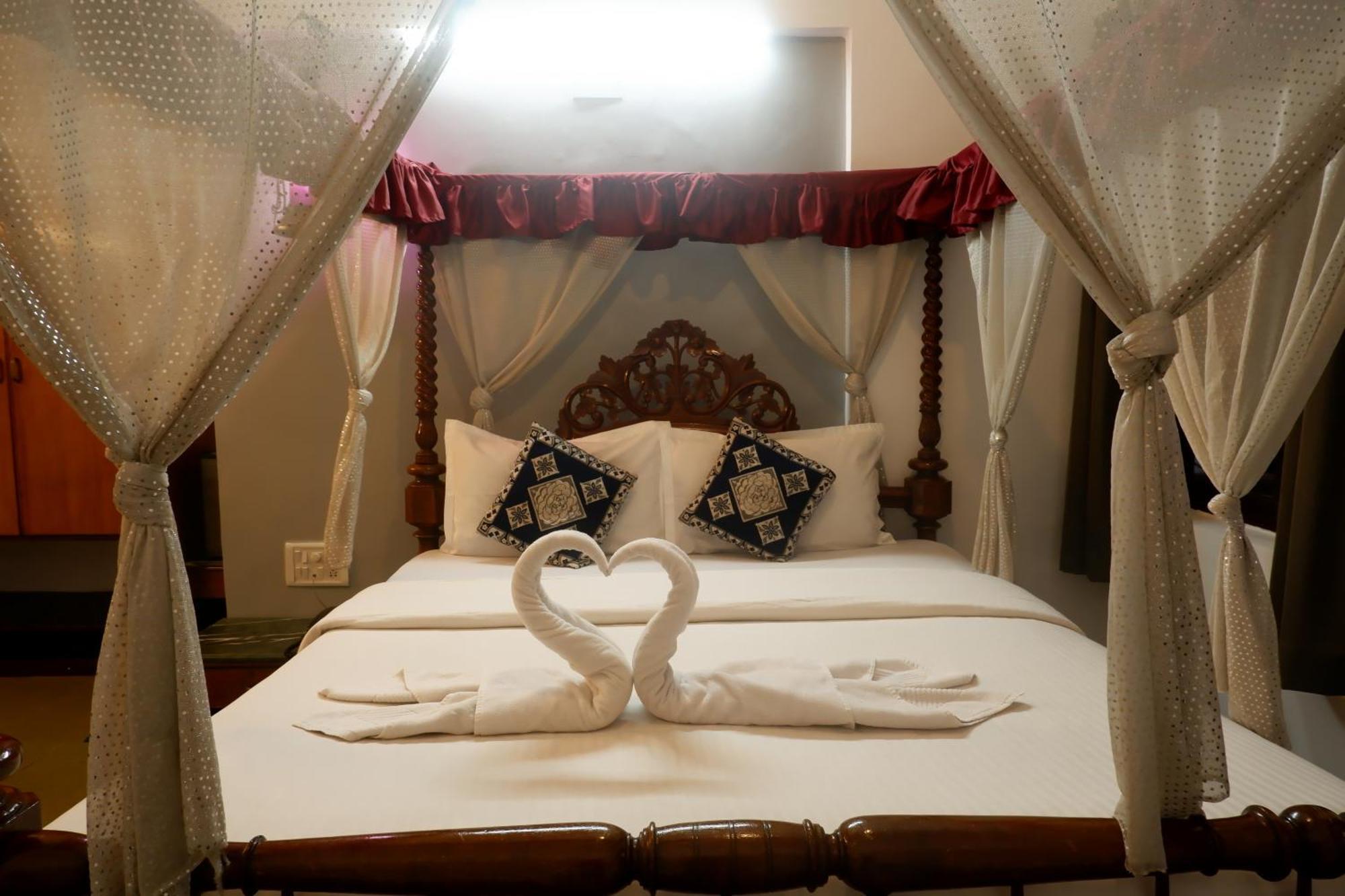 Falcon Resorts By Dia Hotels Calangute Exterior foto